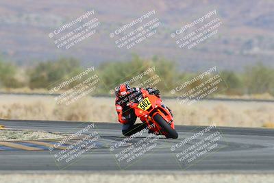 media/Dec-08-2024-CVMA (Sun) [[267e5a7075]]/Race 2-Amateur Supersport Open/